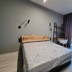 rezervați aici