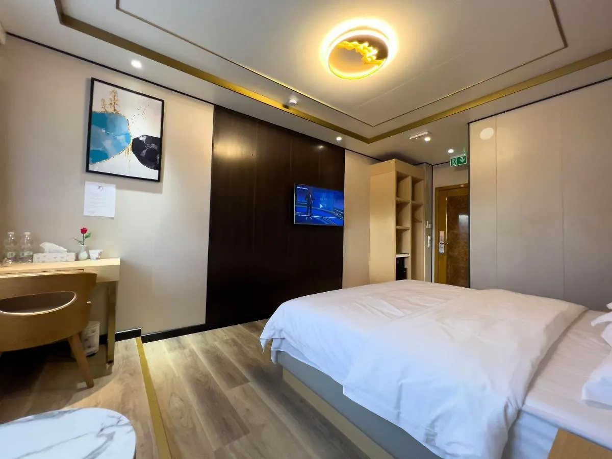 Mr.Liao Hotel Химберг