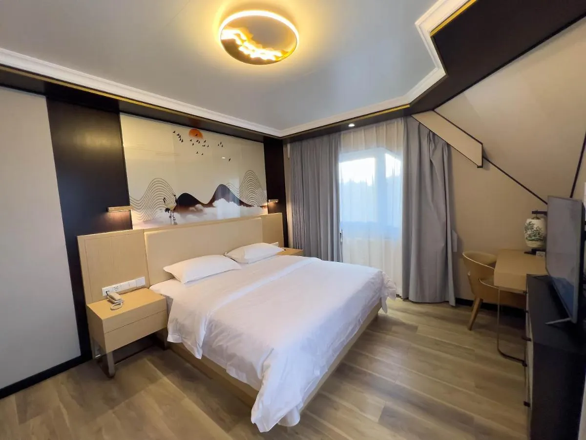 Mr.Liao Hotel Химберг