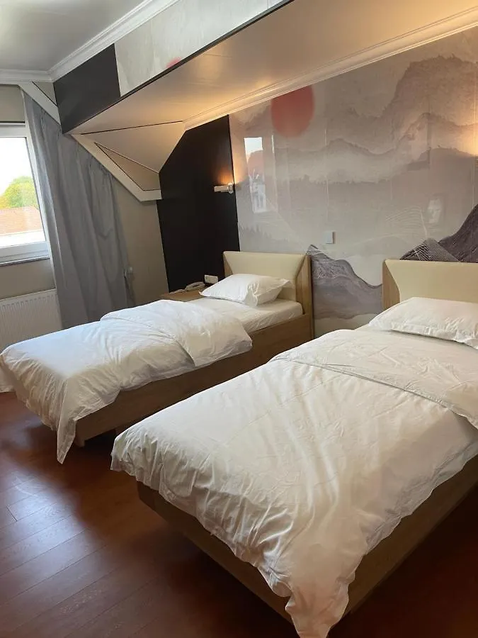 Mr.Liao Hotel Химберг