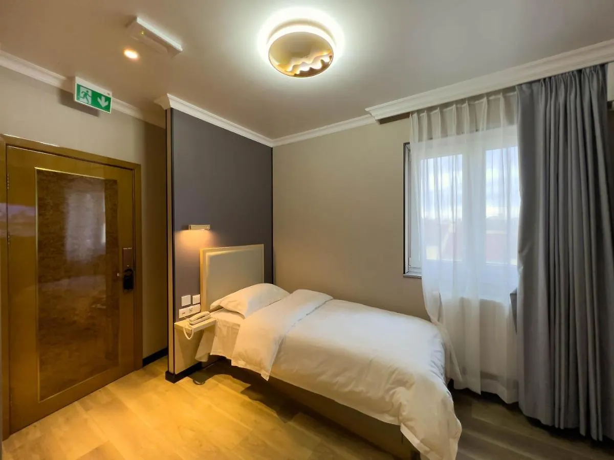 Mr.Liao Hotel Химберг